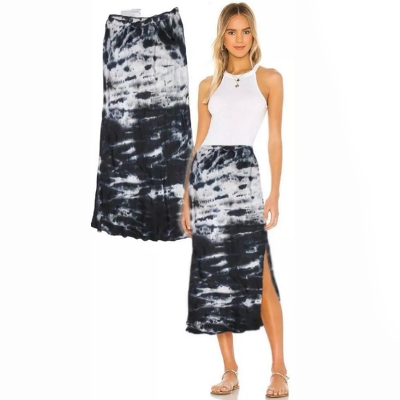 floral lace mini skirt